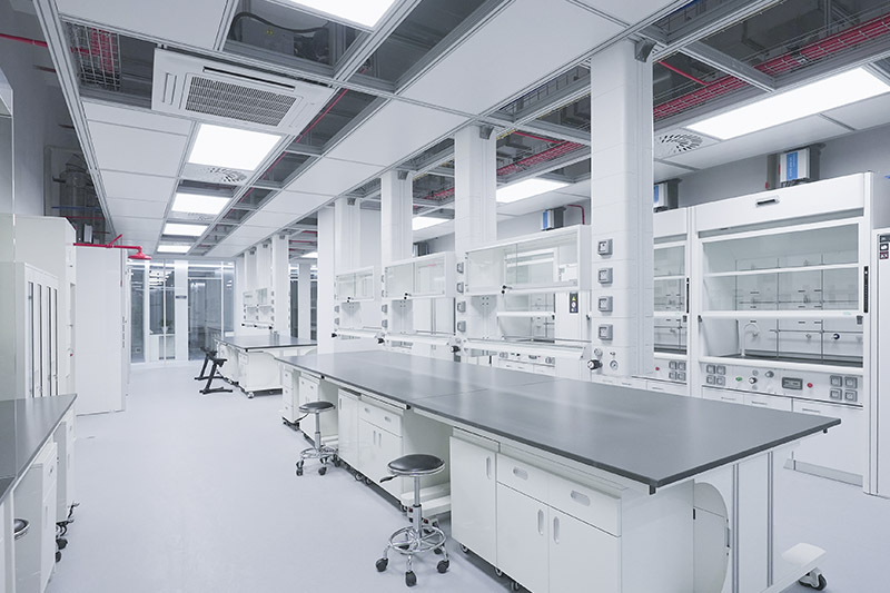 保亭实验室革新：安全与科技的现代融合